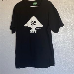 Mens LRG  t-shirt